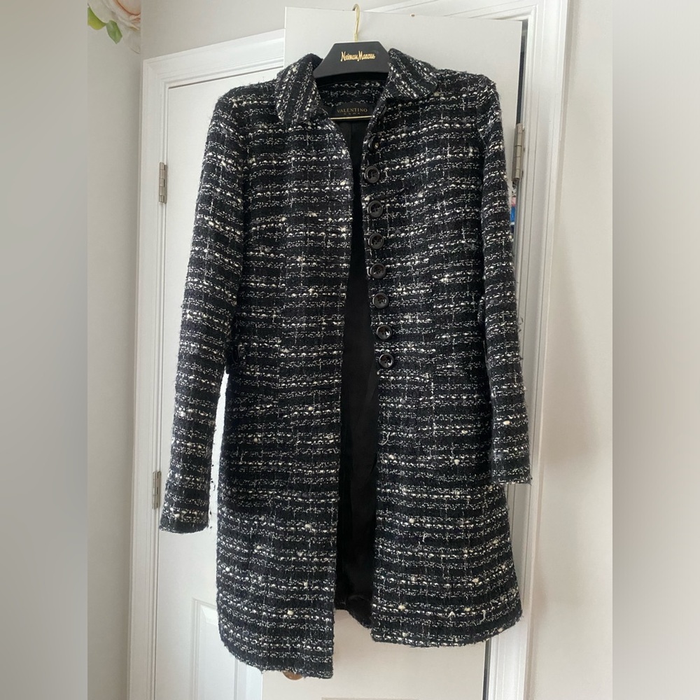 VALENTINO black tweed coat size 3 (L) mid thigh length